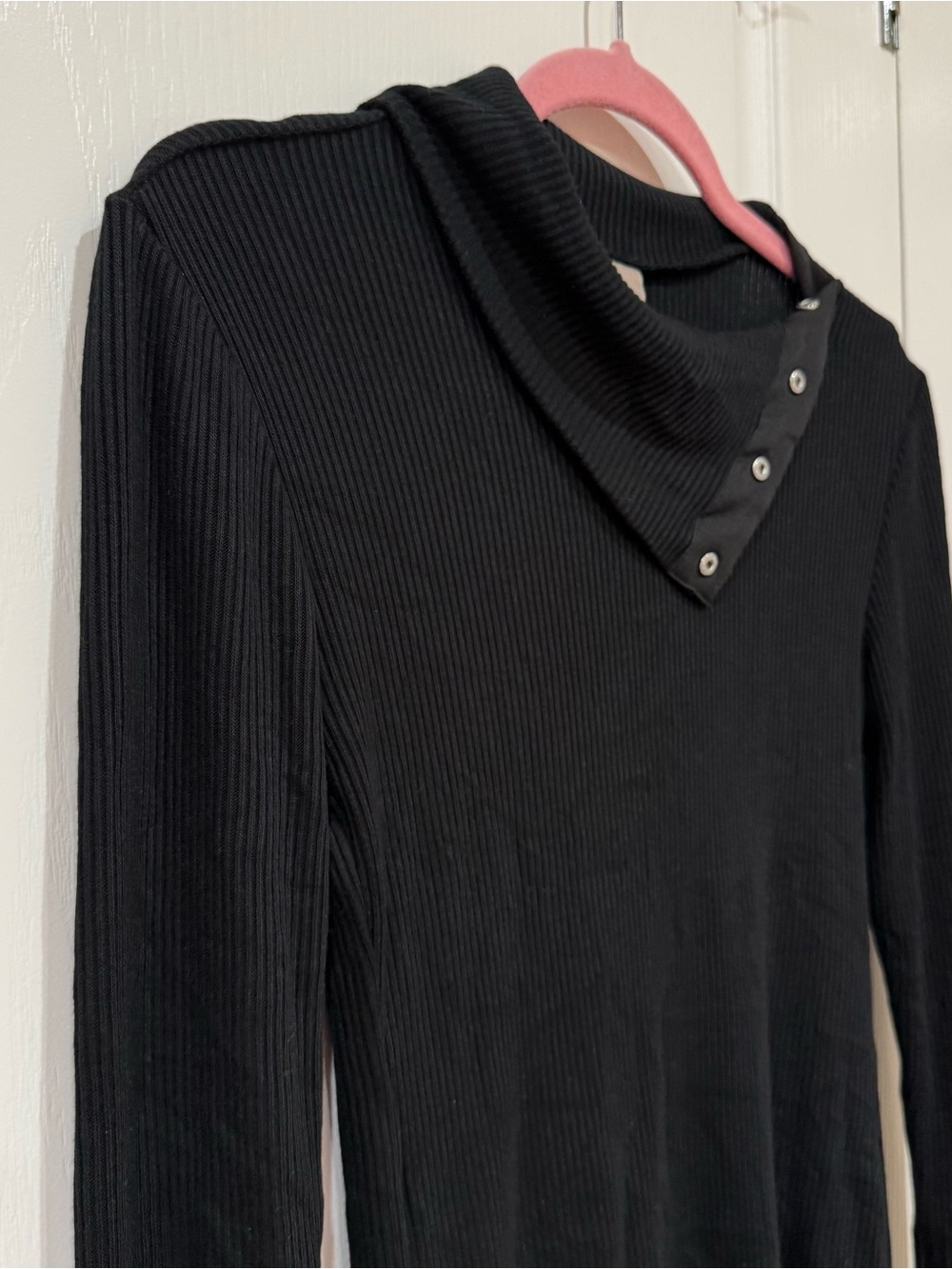Anthropologie Dolan Black Ribbed Button Shoulder Top - Picture 2 of 6